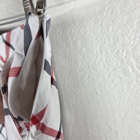 Lady Hagen Golf Skort Blue Plaid Size 10 Sides Pockets White And Red Strech - Picture 12 of 16